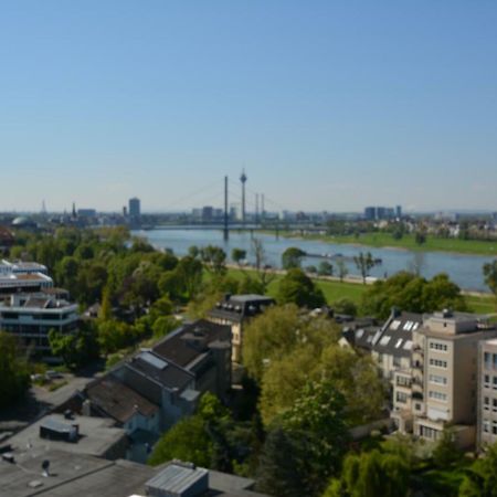 Luxury Apartment In Duesseldorf Near Trade Fair Exterior foto